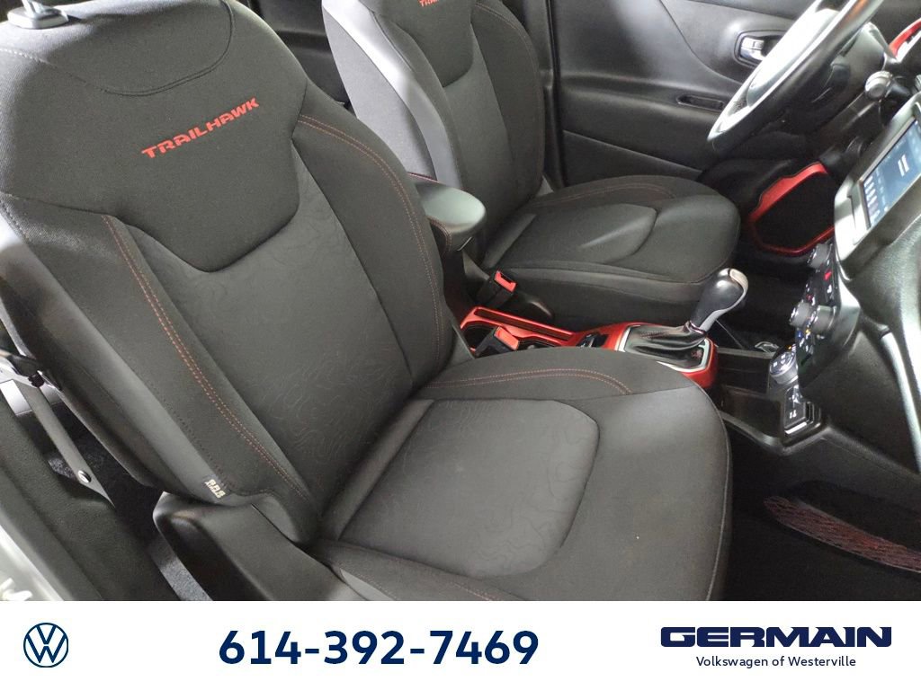 Used 2019 Jeep Renegade Trailhawk w/ Safety and Security Group image 26