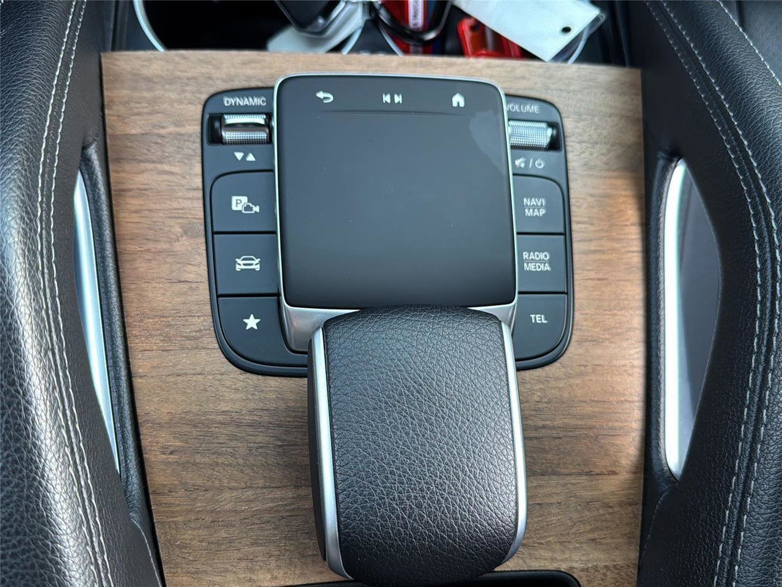 Used 2024 Mercedes-Benz GLE 450 4MATIC w/ Winter Package image 21