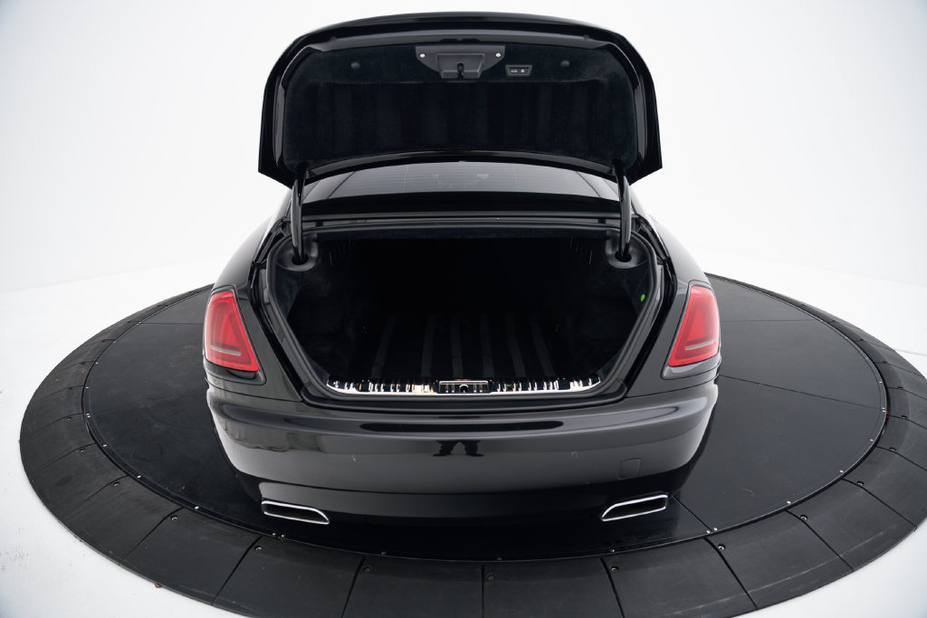 Used 2015 Rolls-Royce Wraith RWD image 27
