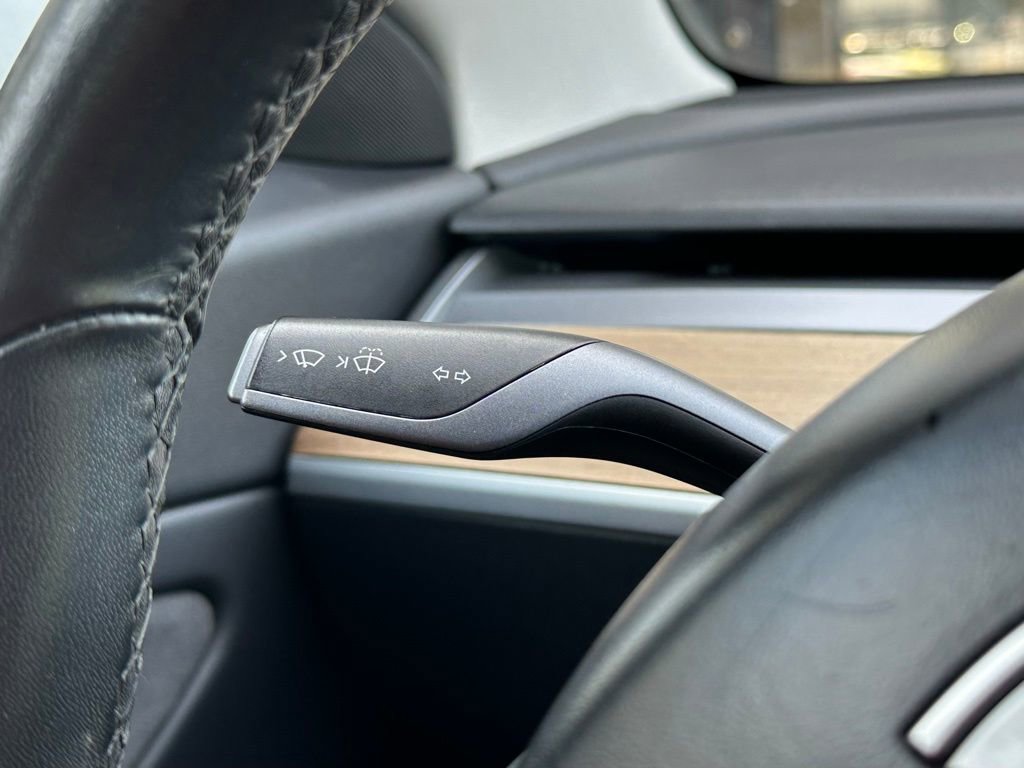 Used 2018 Tesla Model 3 Mid Range image 43