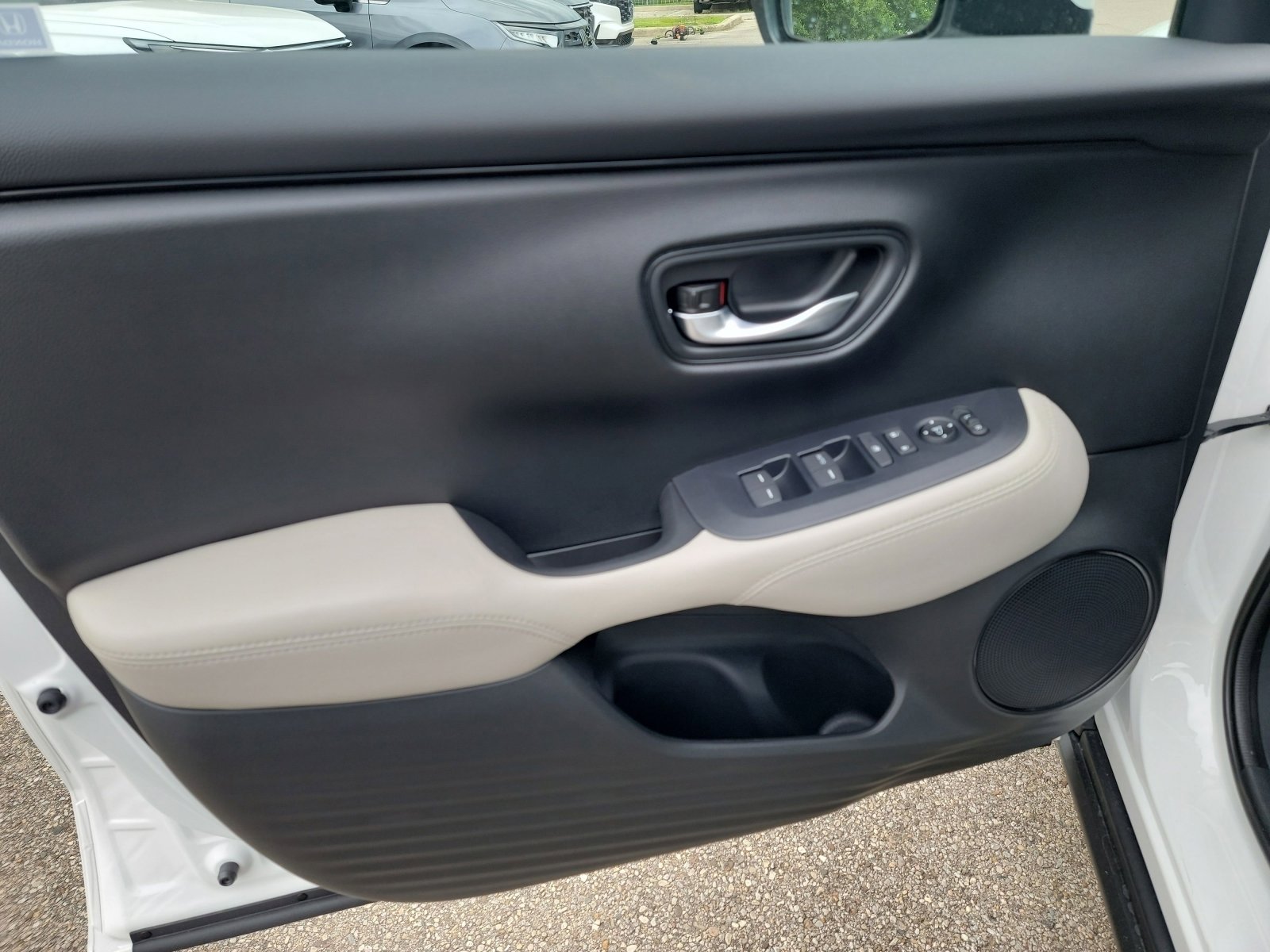 New 2027 Honda HR-V LX image 13