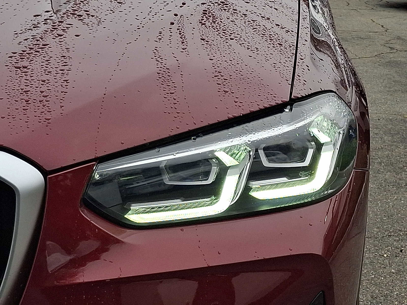 Certified 2024 BMW X3 xDrive30i w/ Premium Package image 9