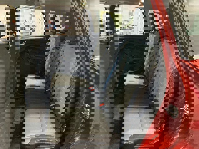 Used 2016 Ford Escape SE w/ Equipment Group 201A image 11