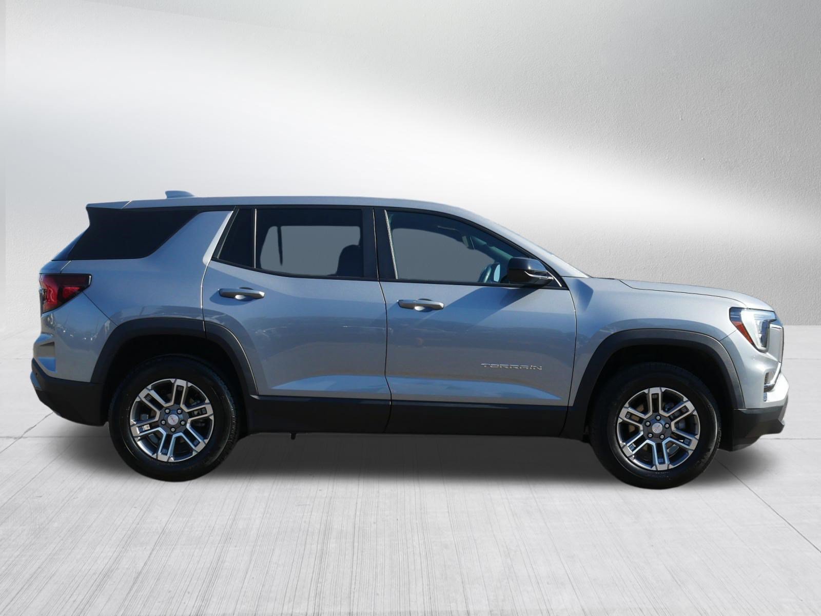 Used 2025 GMC Terrain Elevation AWD/4WD image 8