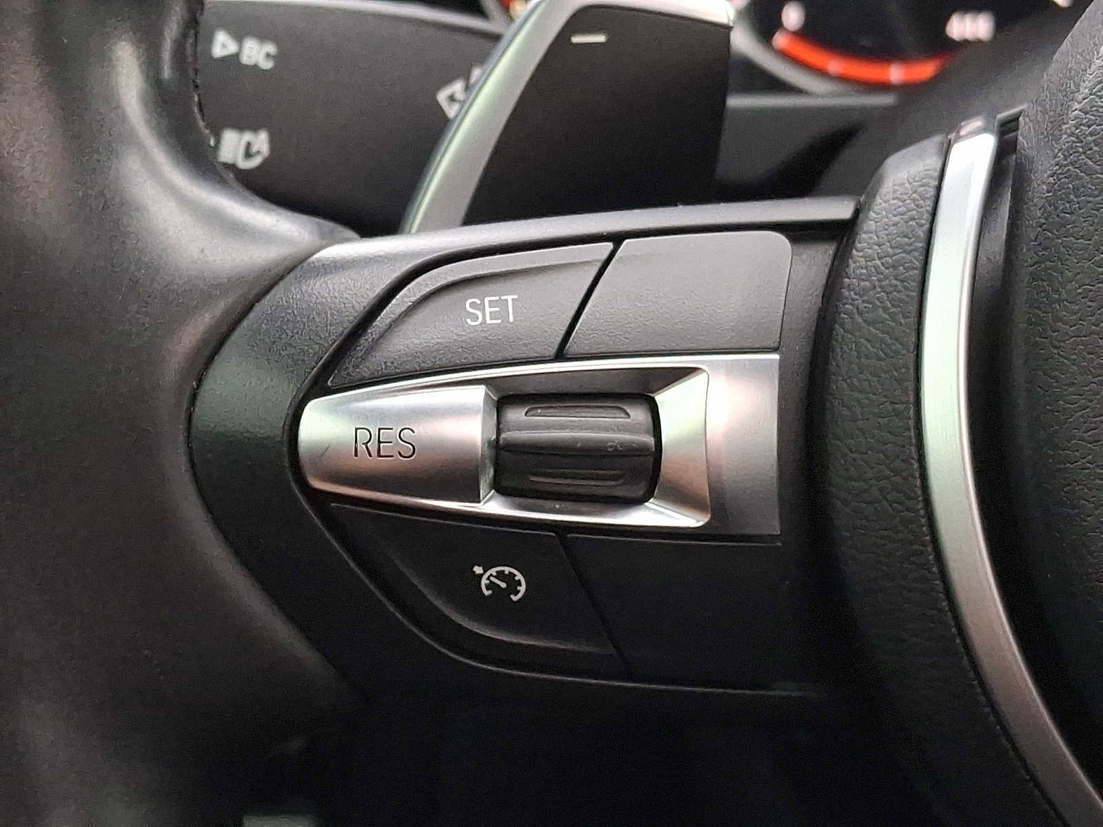 Used 2017 BMW X6 xDrive35i w/ M Sport Package image 18