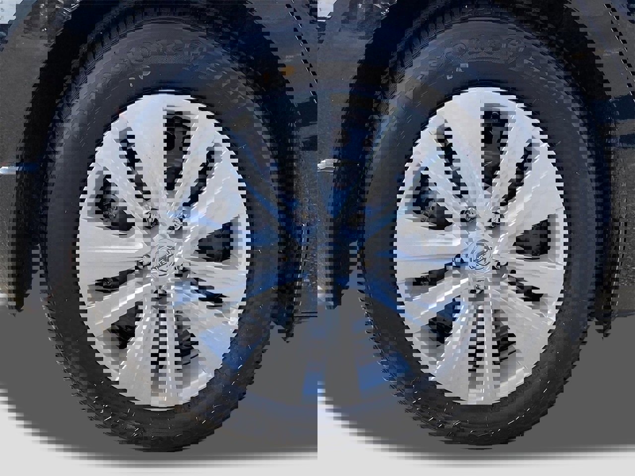 New 2025 Nissan Sentra S image 7