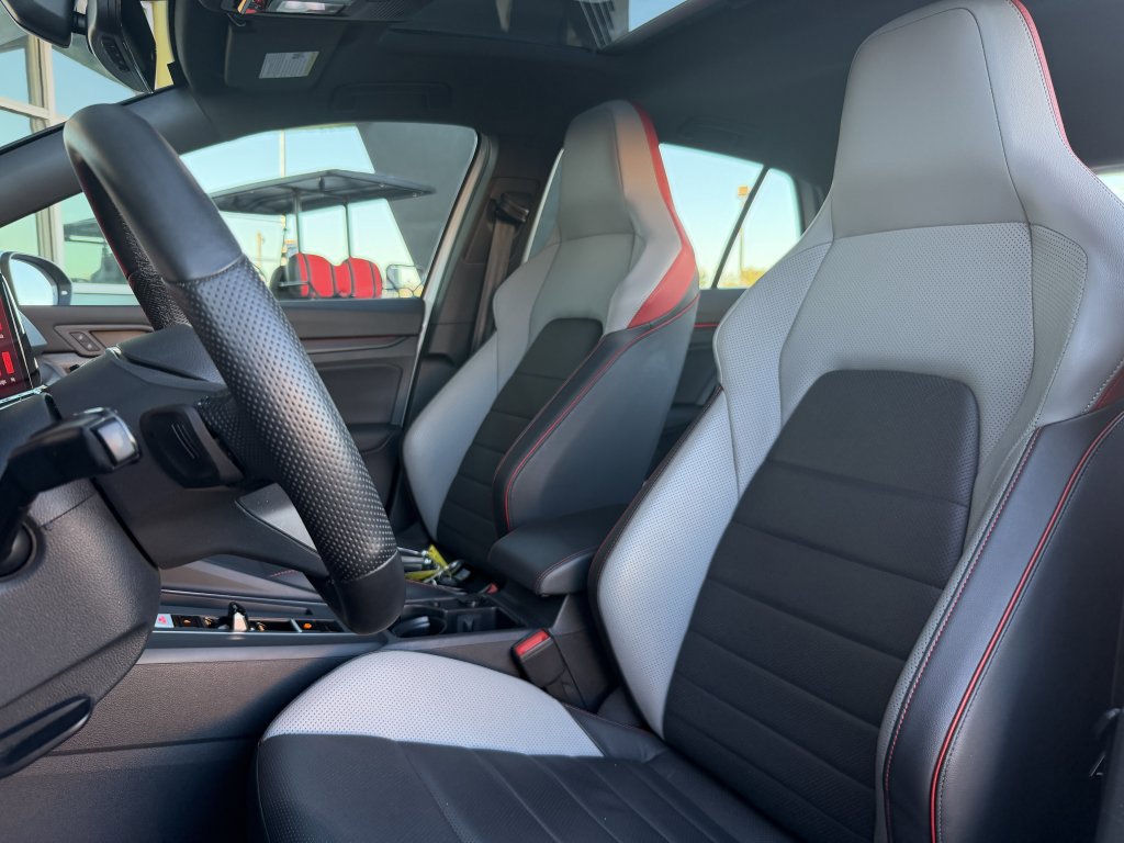 Used 2022 Volkswagen GTI SE w/ SE Leather Package image 35