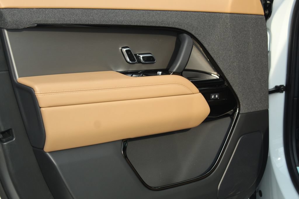 New 2026 Land Rover Range Rover Sport SE AWD/4WD image 20