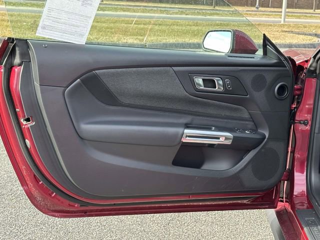 Used 2025 Ford Mustang GT image 8