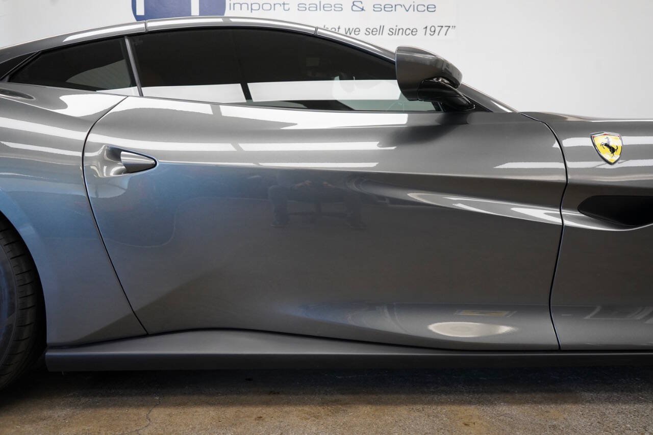 Used 2019 Ferrari Portofino RWD image 24