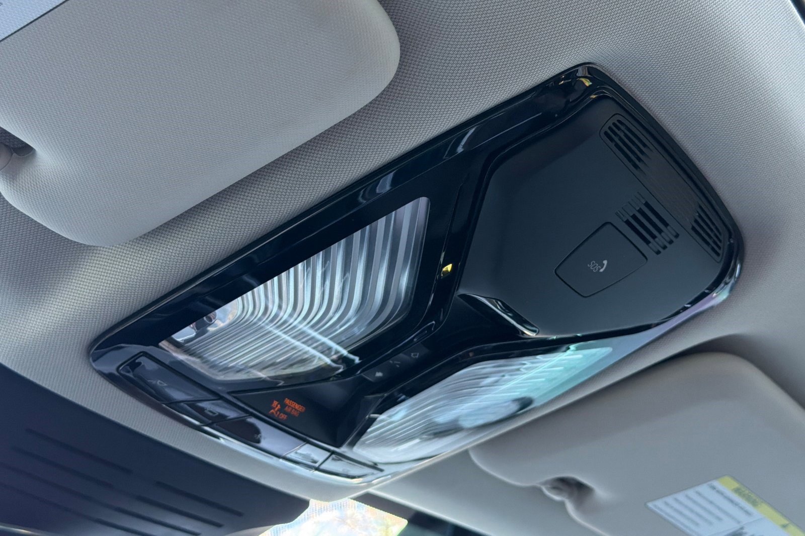 Certified 2024 BMW X7 xDrive40i w/ Premium Package image 25