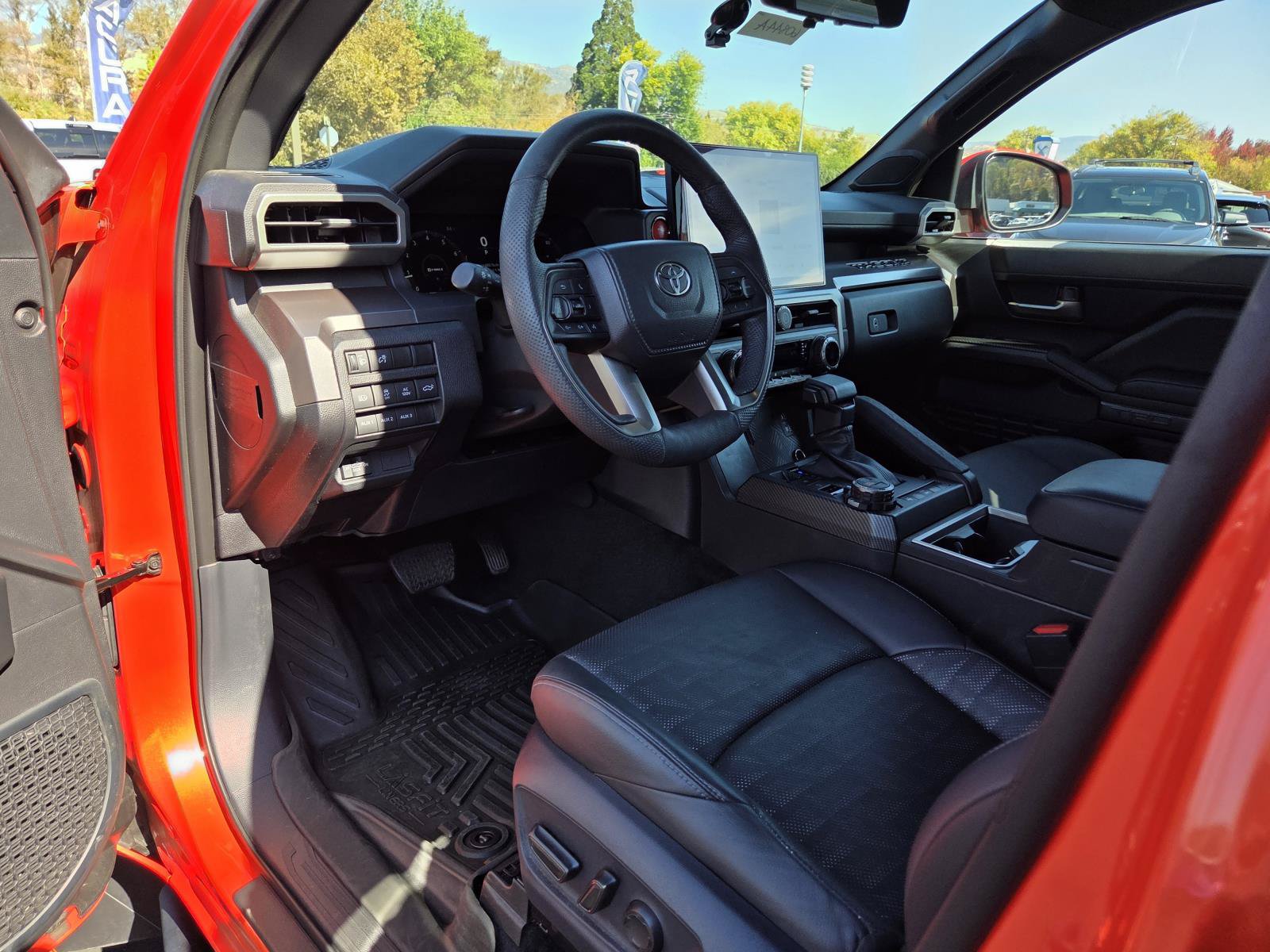 Used 2024 Toyota Tacoma TRD Off-Road w/ TRD Off Road Premium Package AWD/4WD image 11