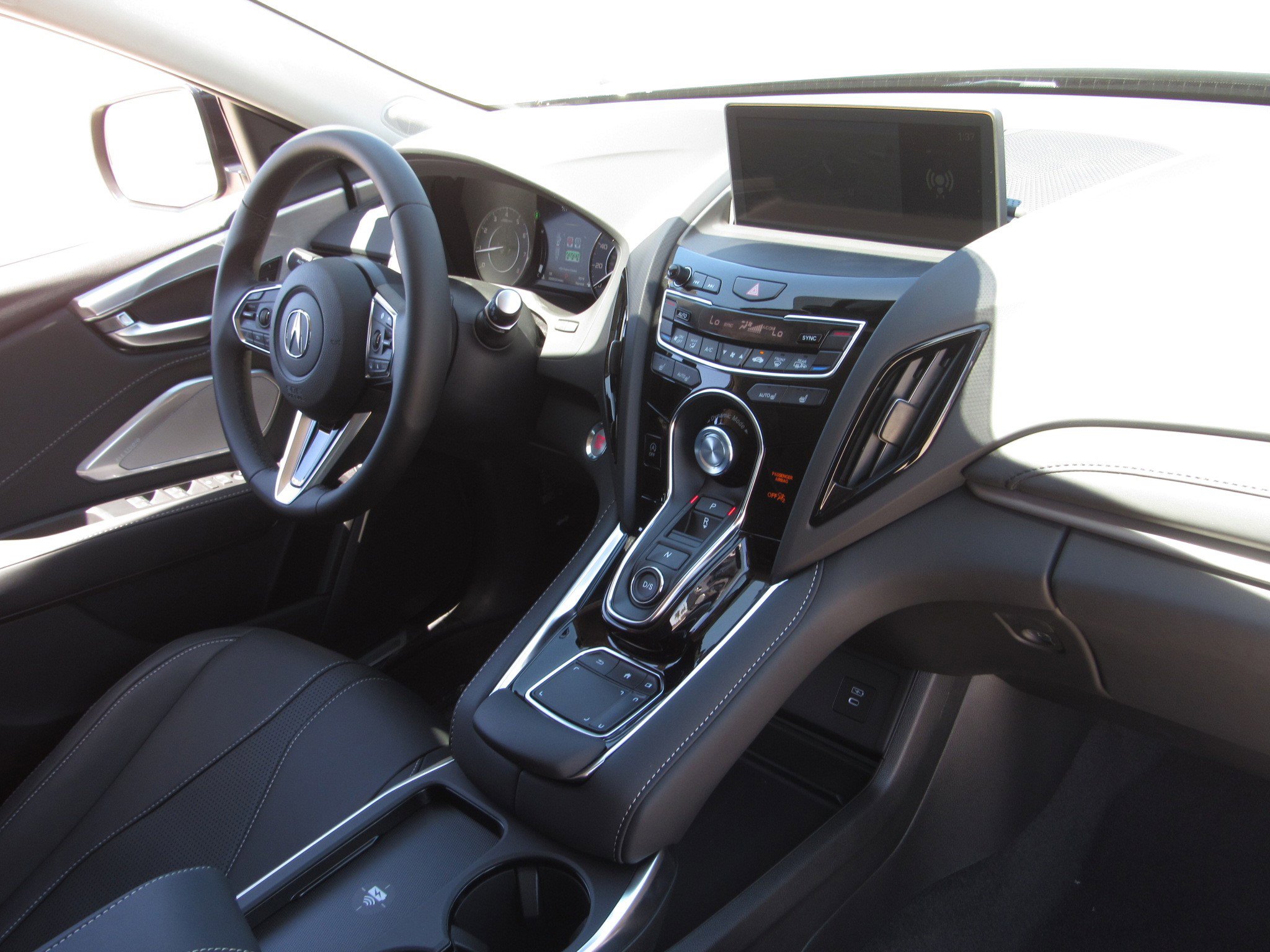 Certified 2025 Acura RDX SH-AWD w/ Technology Package image 10