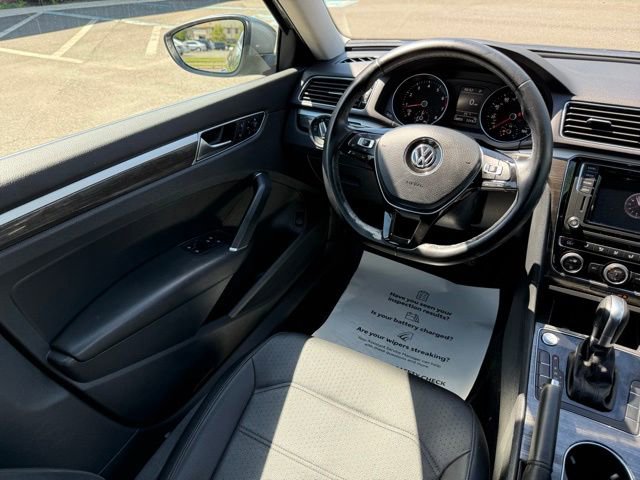Used 2018 Volkswagen Passat 2.0T SE w/ SE Lighting Package FWD image 36