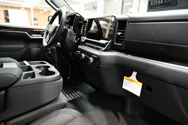 New 2026 GMC Sierra 1500 Elevation image 16