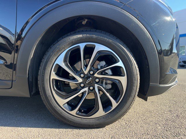 Certified 2023 Chevrolet Bolt EUV Premier image 2