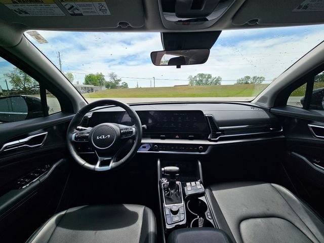 Used 2025 Kia Sportage EX w/ Premium Package FWD image 12