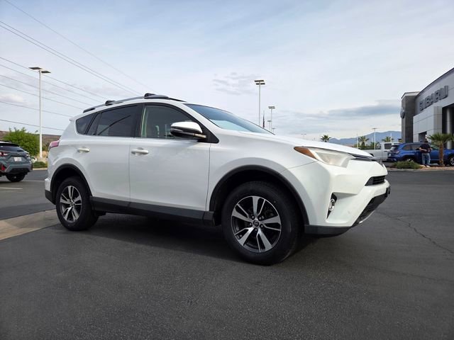 Used 2016 Toyota RAV4 XLE w/ Convenience Package FWD image 2