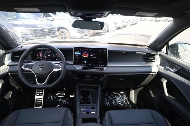 New 2026 Volkswagen Tiguan SE R-Line image 7