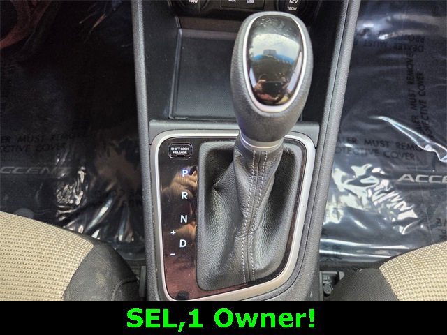 Used 2022 Hyundai Accent SEL image 24