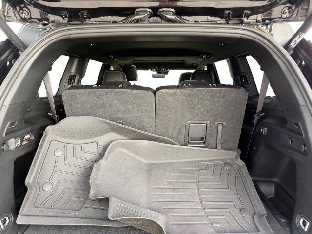 Used 2024 Jeep Grand Cherokee L Altitude AWD/4WD image 18