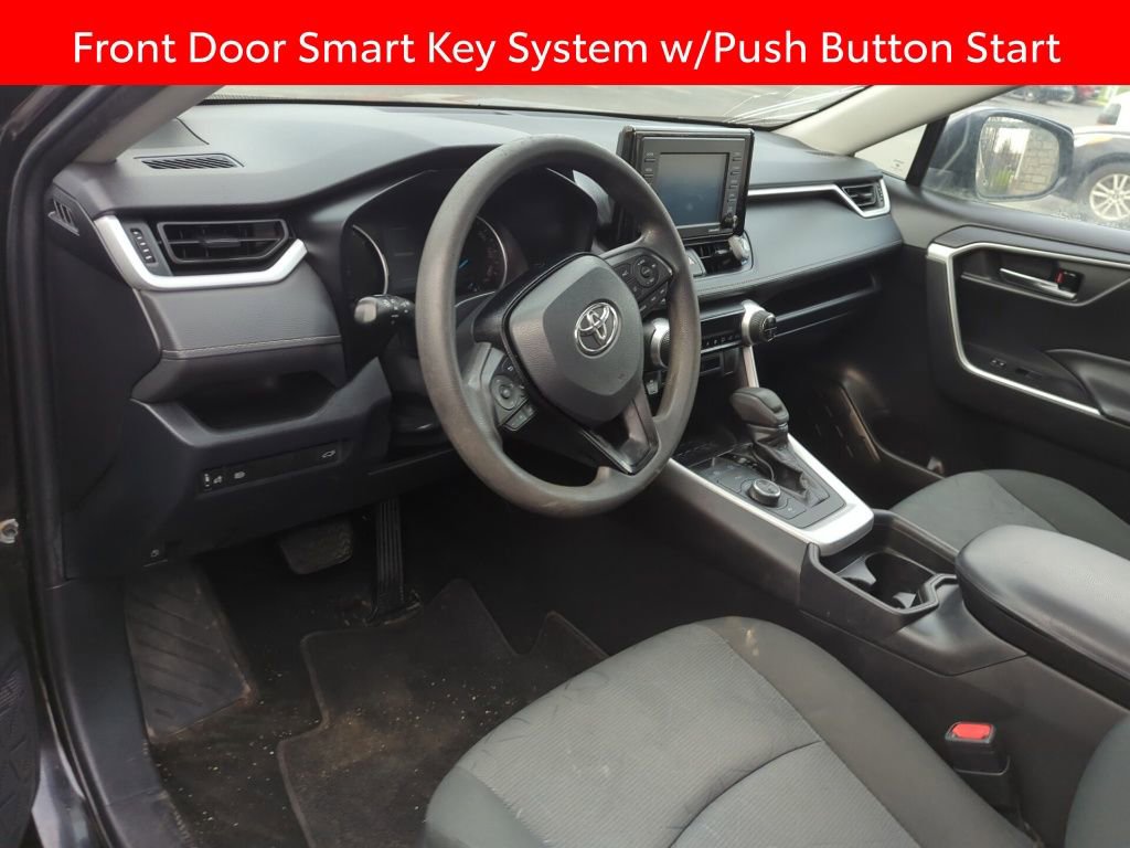 Used 2020 Toyota RAV4 XLE w/ Convenience Package image 7