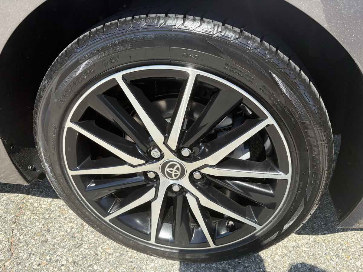 Used 2024 Toyota Camry SE image 15