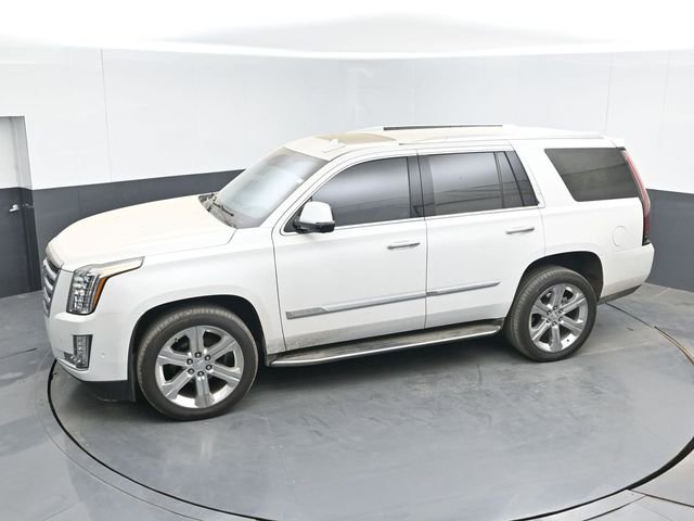 Used 2020 Cadillac Escalade Premium Luxury AWD/4WD image 20
