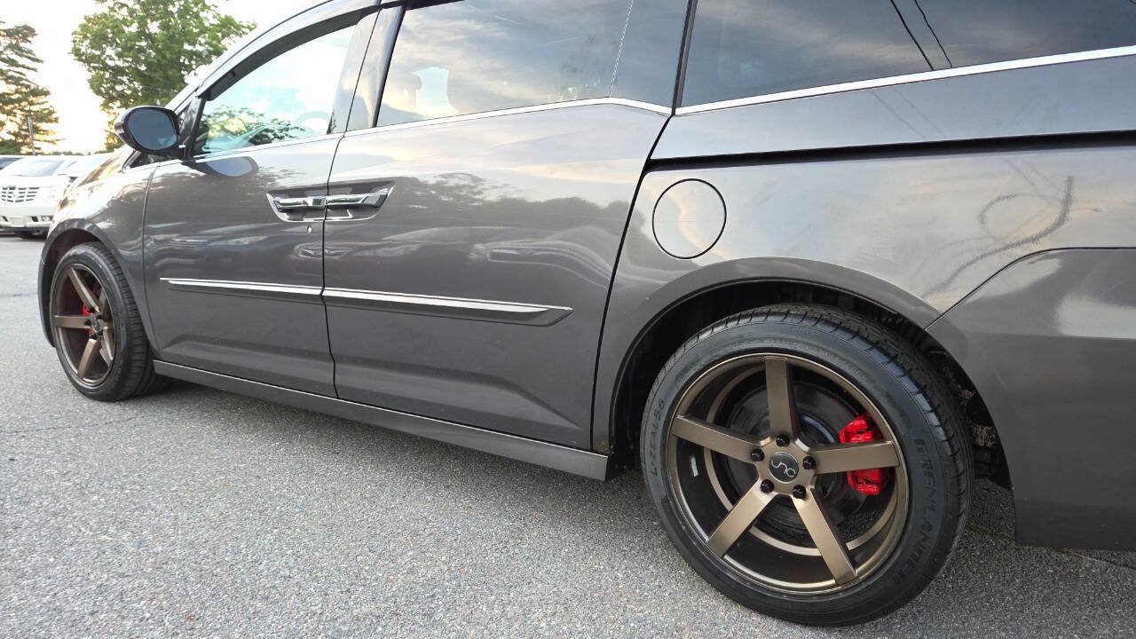 Used 2014 Honda Odyssey Touring Elite image 9