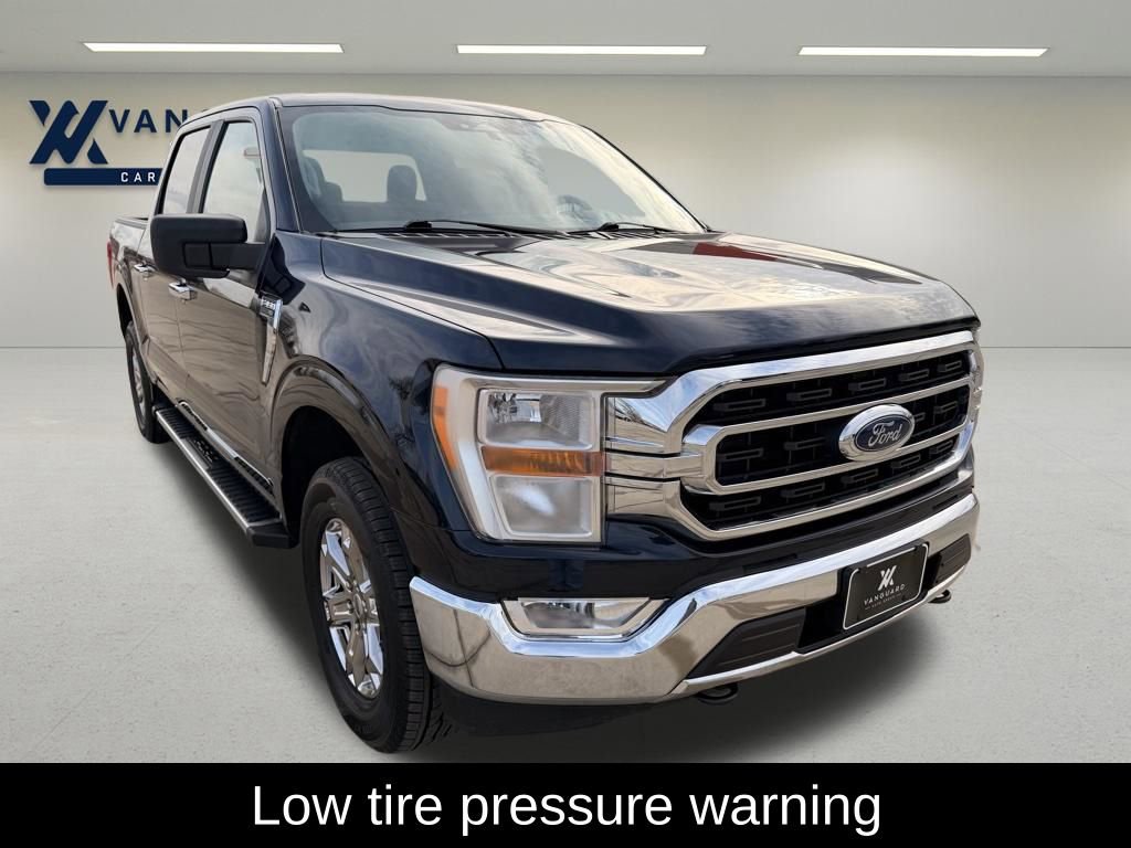 Used 2022 Ford F150 XLT w/ XTR Package image 5