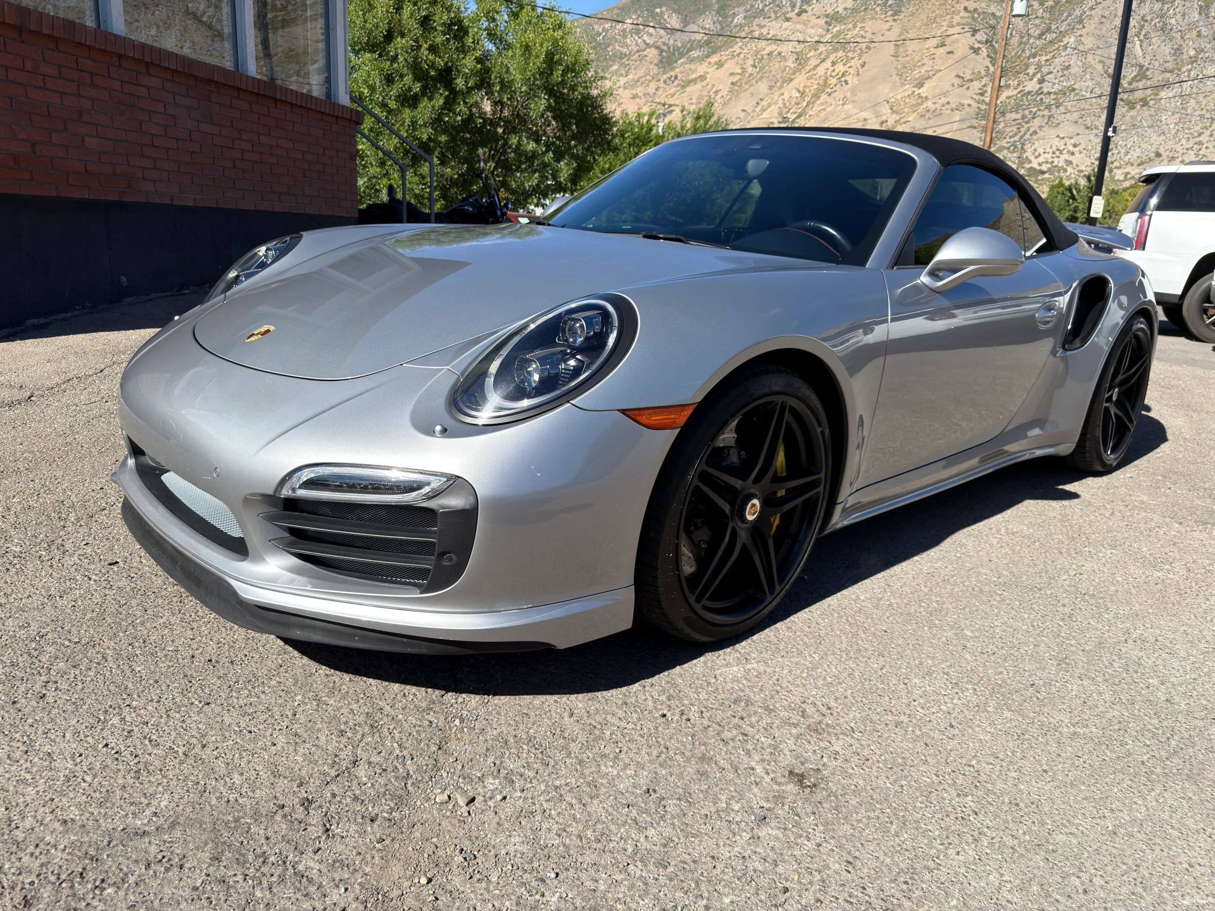 Used 2016 Porsche 911 Turbo S AWD/4WD image 3