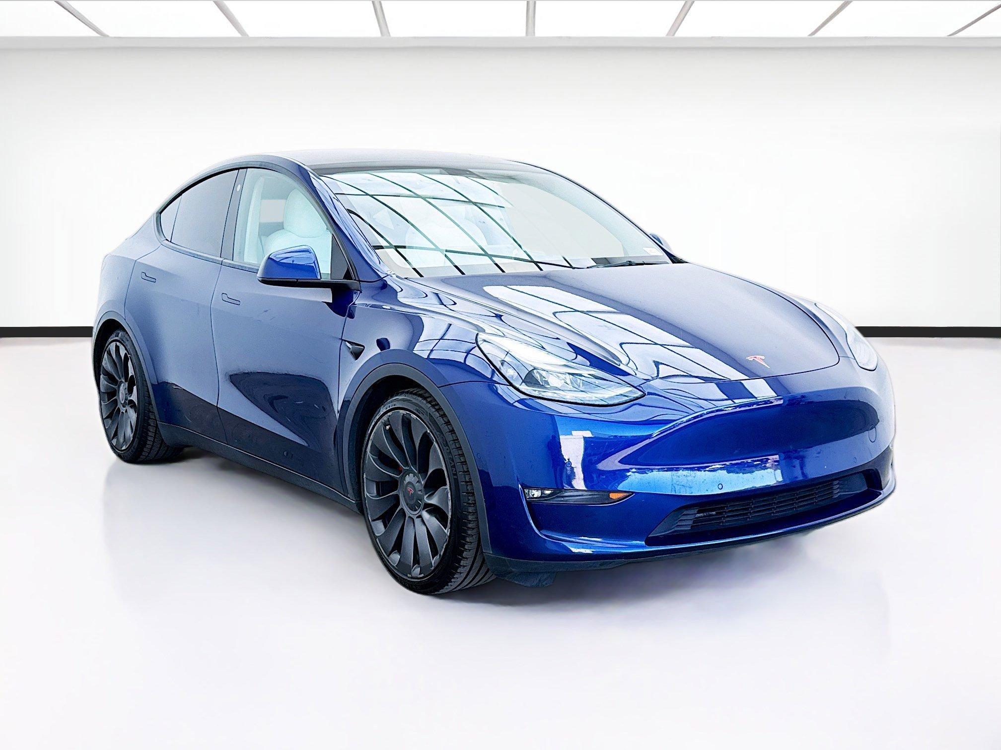 Used 2022 Tesla Model Y Performance image 3