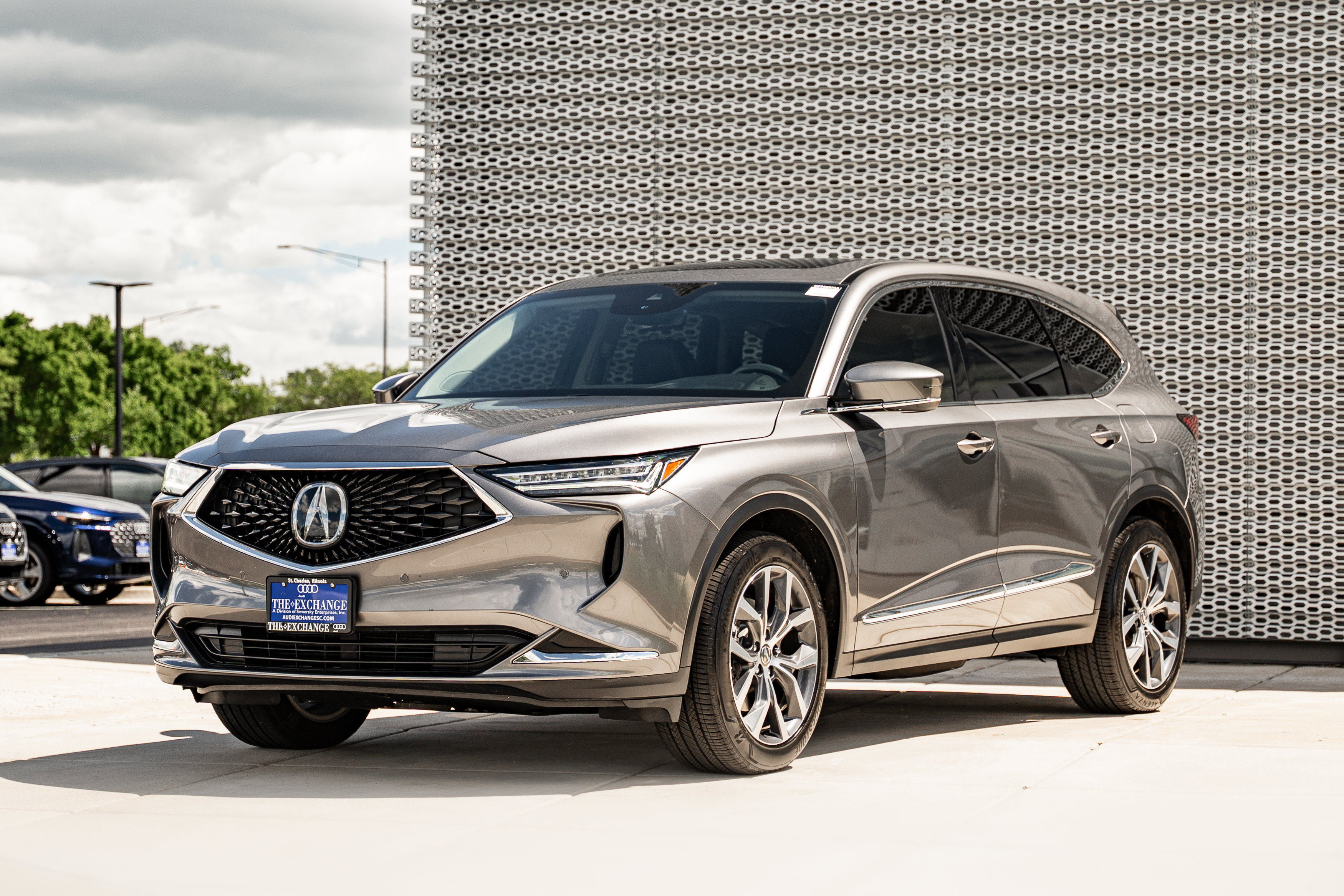 Used 2024 Acura MDX SH-AWD w/ Technology Package image 7