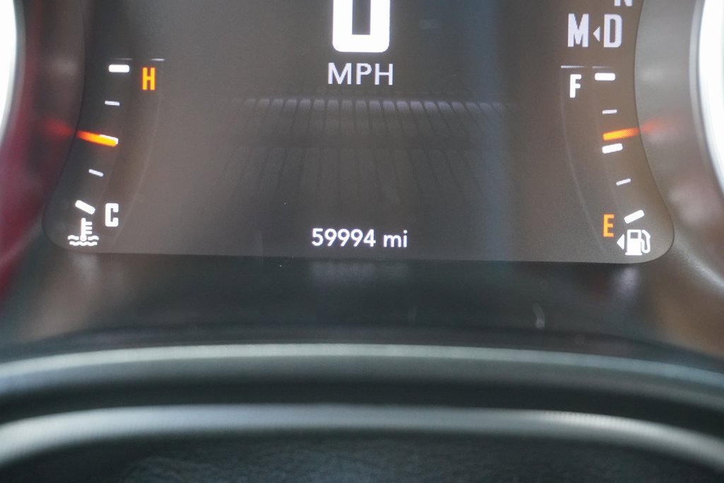 Used 2022 Dodge Challenger SXT image 11