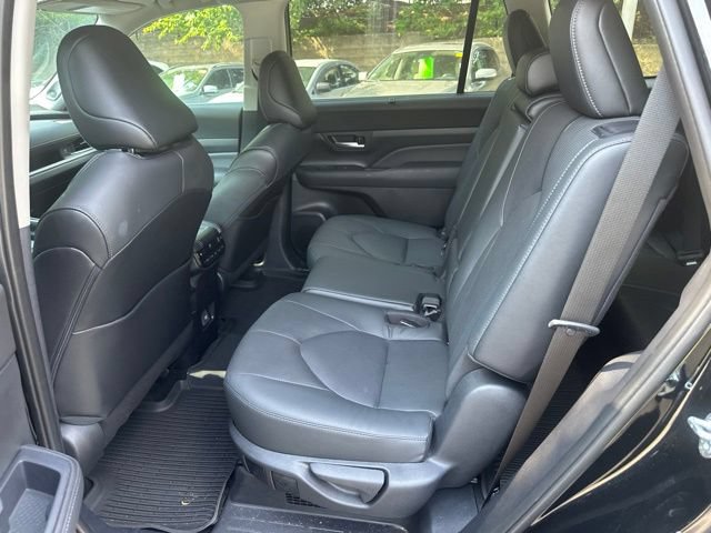 Used 2025 Toyota Grand Highlander AWD Hybrid image 9