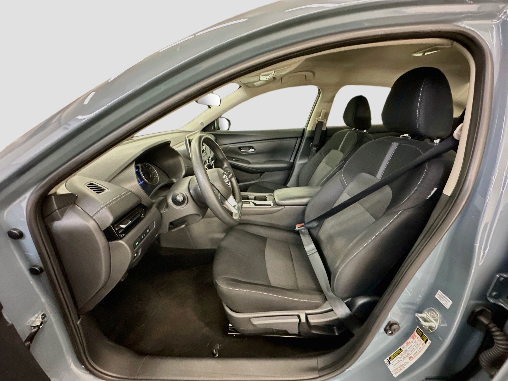 Used 2024 Nissan Sentra SV FWD image 13
