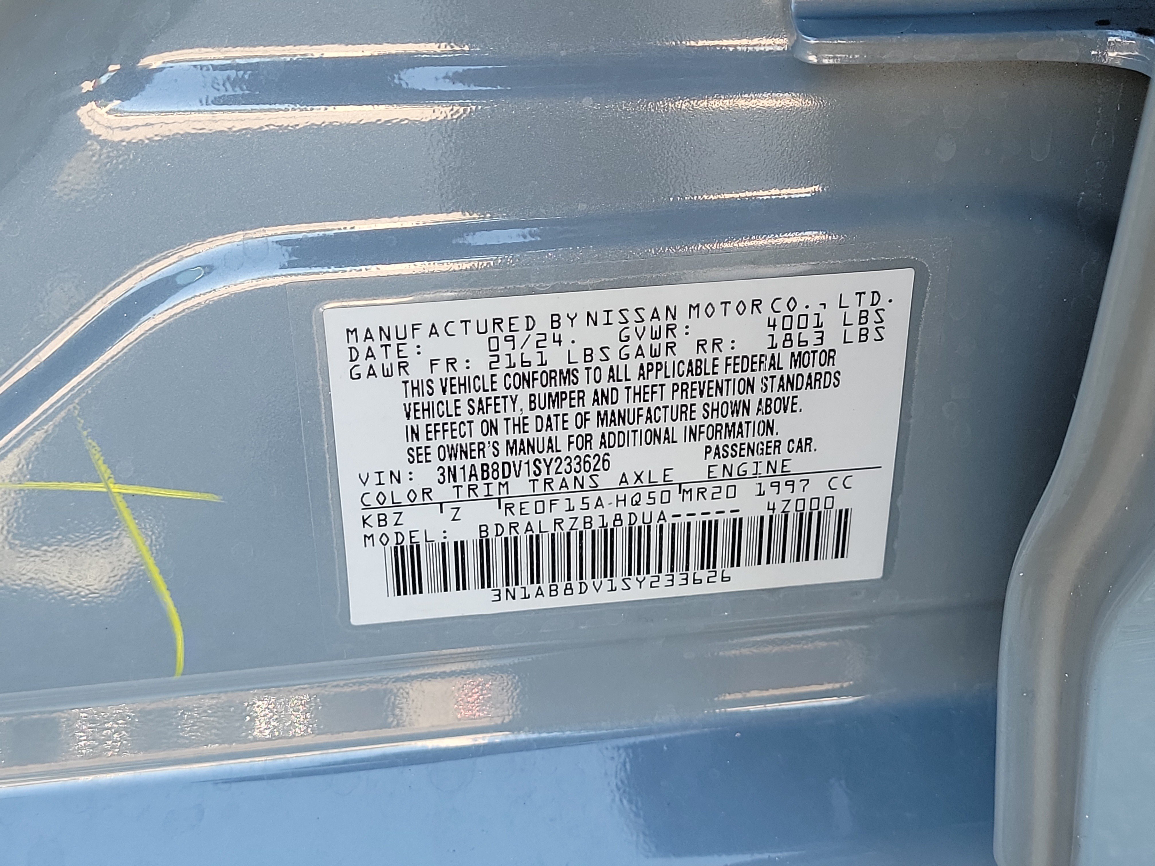 Certified 2025 Nissan Sentra SR FWD image 32