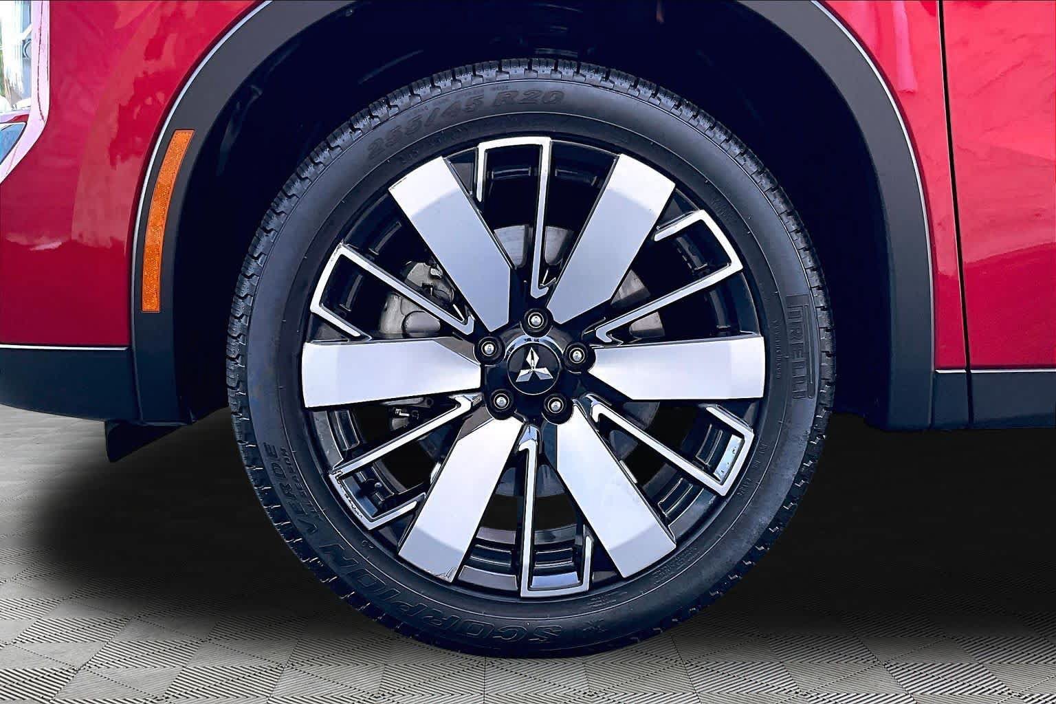 Used 2025 Mitsubishi Outlander SE FWD image 11