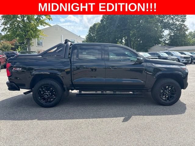 Used 2025 Chevrolet Colorado Z71 w/ Midnight Edition AWD/4WD image 5
