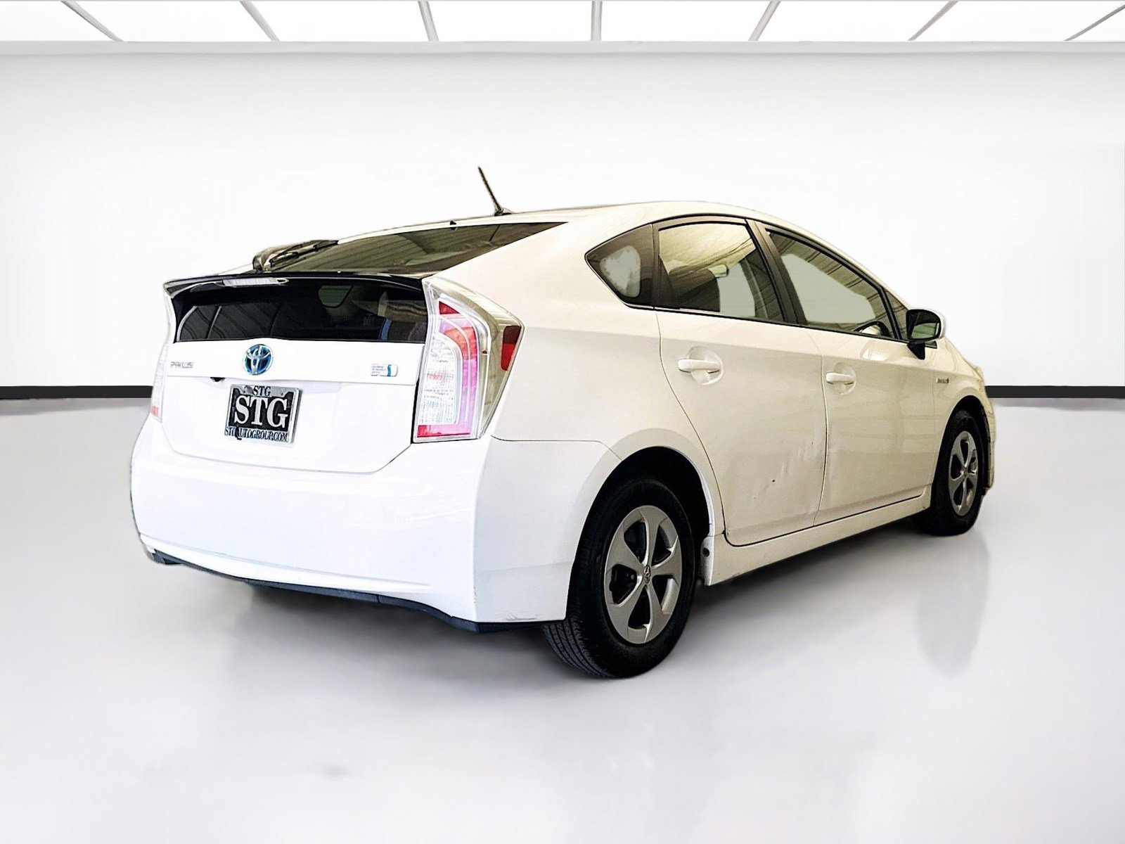 Used 2015 Toyota Prius Two FWD image 4