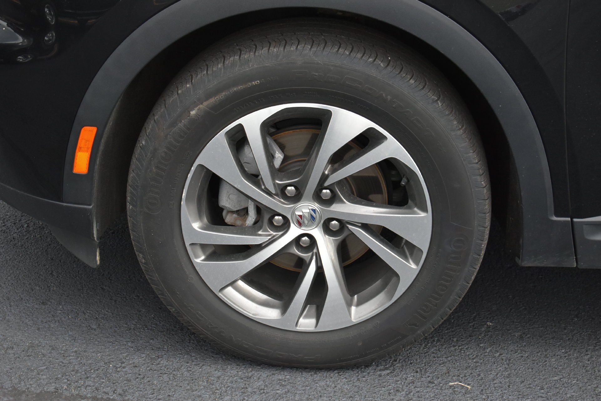 Used 2023 Buick Envision Essence AWD/4WD image 10