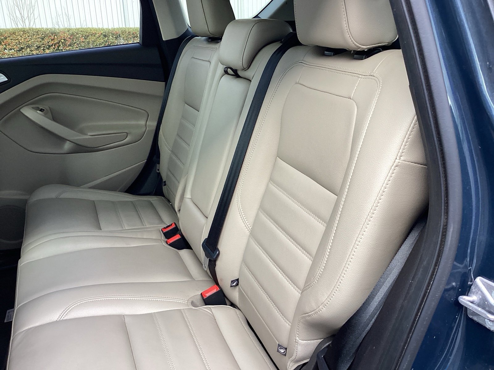 Used 2019 Ford Escape Titanium image 10