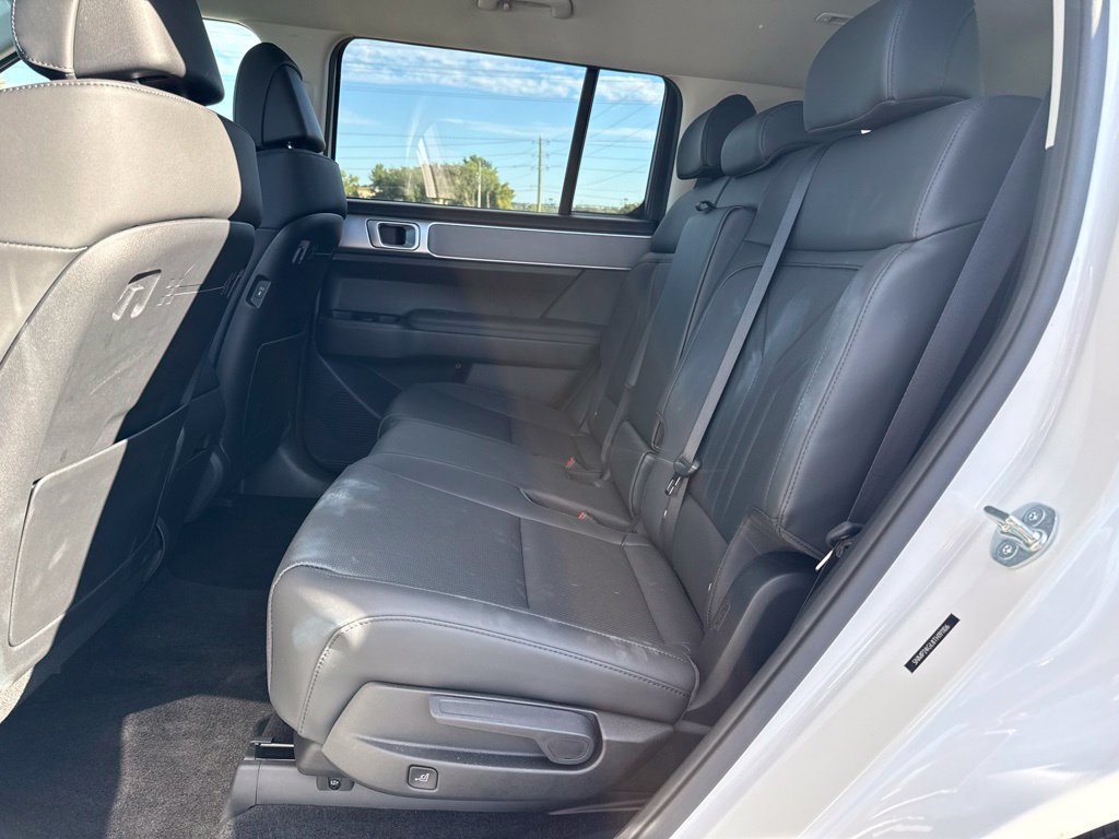Used 2026 Hyundai Santa Fe SEL FWD image 9