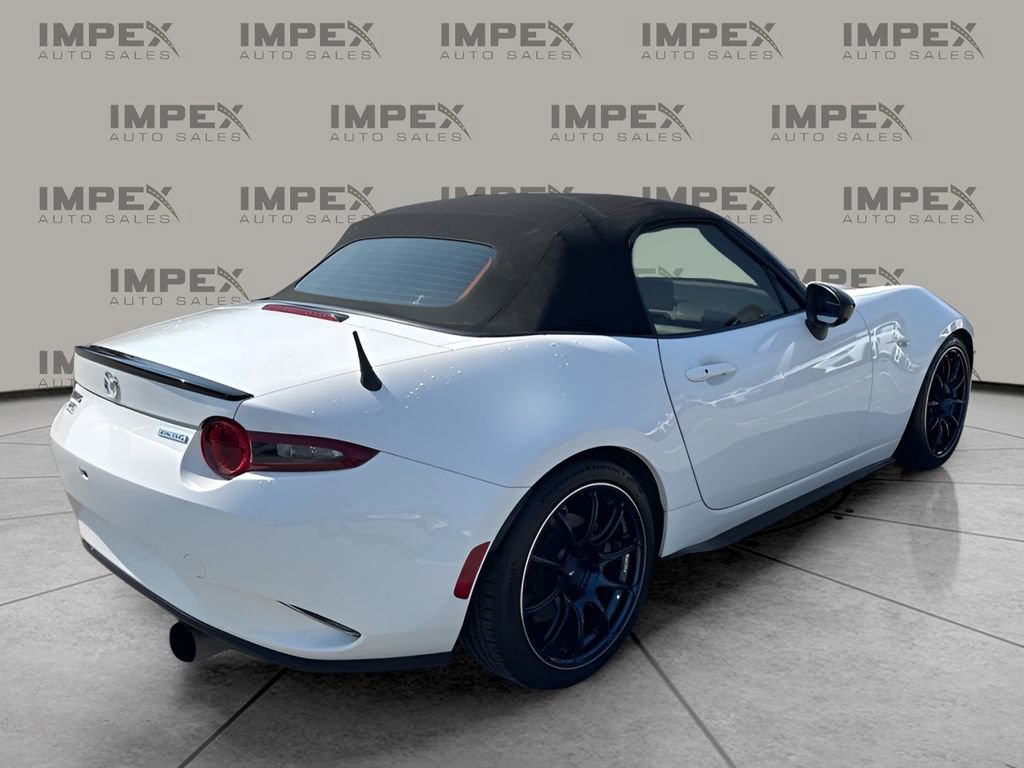 Used 2021 MAZDA MX-5 Miata Sport w/ Appearance Package image 5