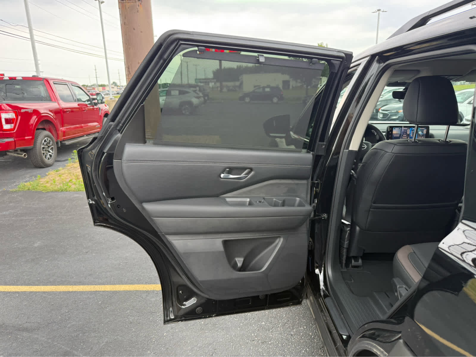 New 2026 Nissan Pathfinder Platinum AWD/4WD image 19