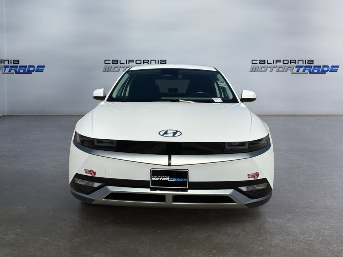 Used 2024 Hyundai Ioniq 5 SEL RWD image 2