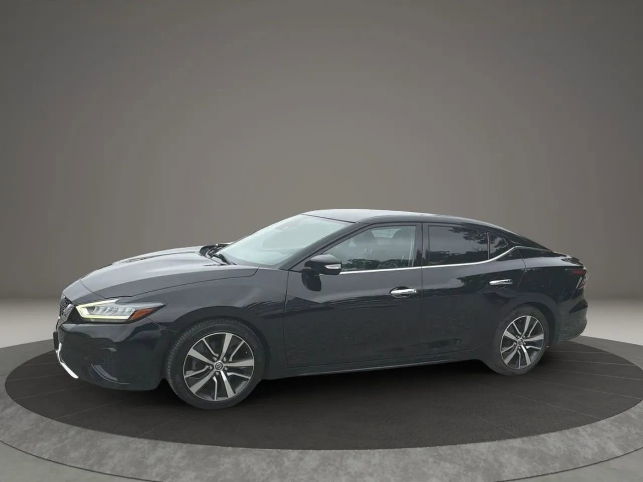 Used 2020 Nissan Maxima 3.5 SV w/ Floor Mat Group FWD image 2