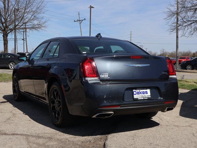 Used 2019 Chrysler 300 S image 41