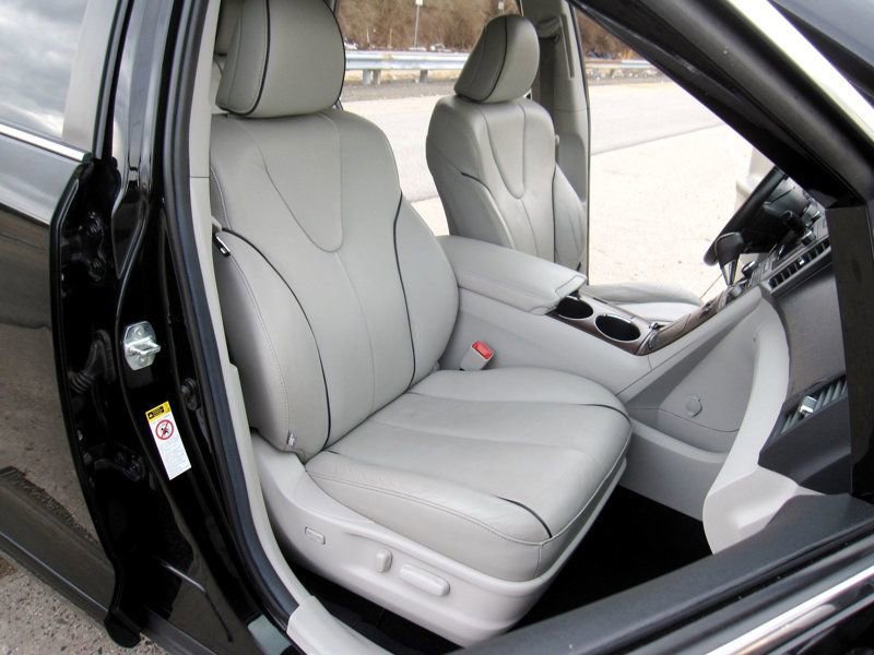 Used 2012 Toyota Venza XLE AWD/4WD image 23