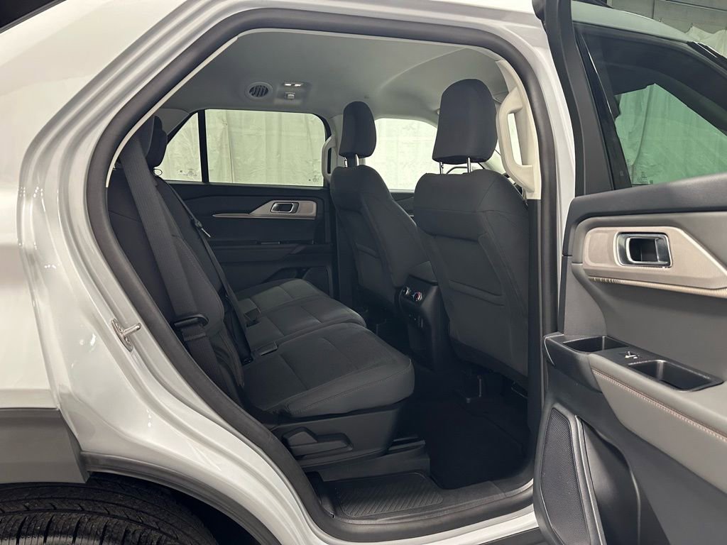 Used 2025 Ford Explorer Active image 56